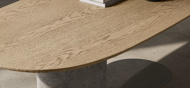Image sur Ombra Dining Table