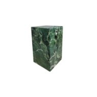 Image sur Prada Green Marble Pedestal