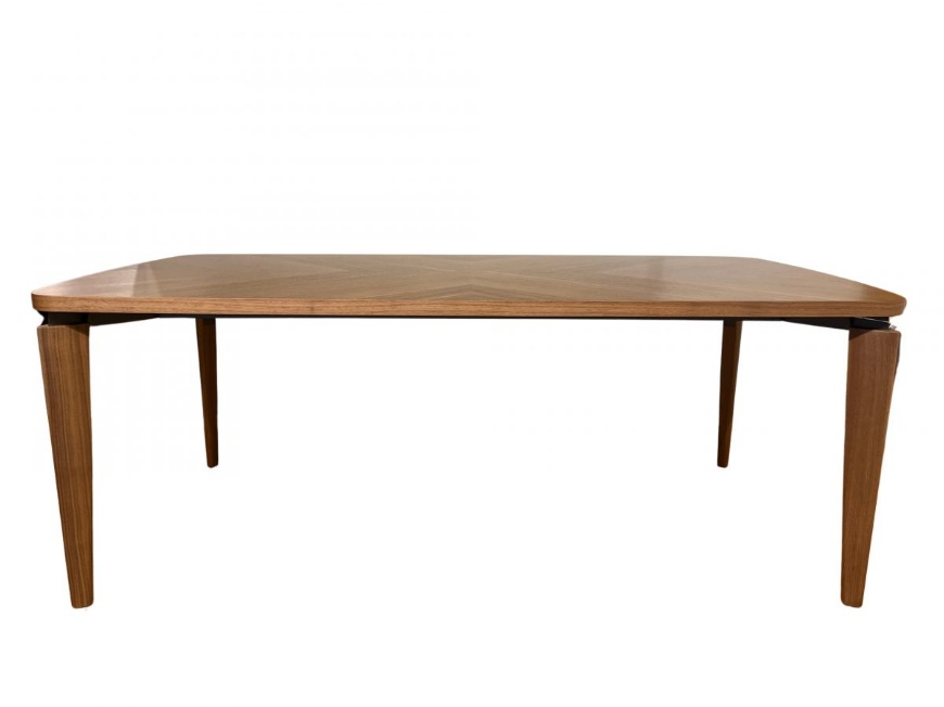 Picture of FYRA Dining Table